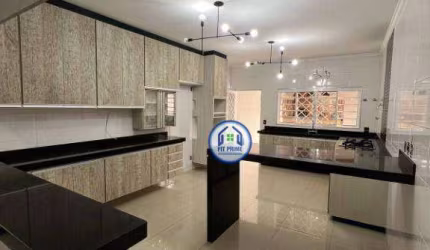 Casa com 4 dormitórios à venda, 300 m² por R$ 680.000,00 - Vila Ipiranga - São José do Rio Preto/SP