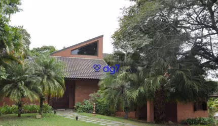 Casa com 4 dormitórios, 4 suítes à venda, 1.009 m² por R$ 1.950.000 - Granja Viana – Forest Hills - Jandira/SP