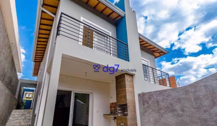 Casa com 3 dormitórios à venda - Cotia.