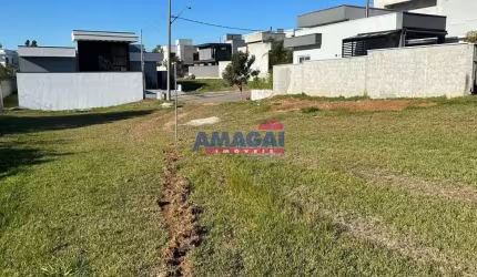 Terreno em condomínio fechado à venda no Bairro do Grama, Caçapava  por R$ 430.000