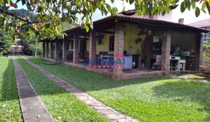 Chácara / sítio com 2 quartos à venda no São Silvestre, Jacareí  por R$ 750.000