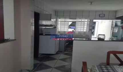 Casa com 2 quartos à venda no Bandeira Branca, Jacareí  por R$ 295.000