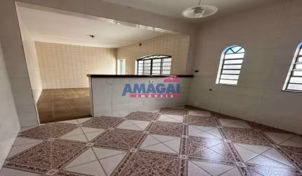 Sala comercial à venda no Centro, Jacareí  por R$ 850.000