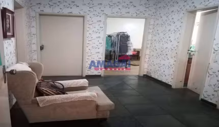 Casa comercial à venda no Jardim Pereira do Amparo, Jacareí  por R$ 2.400.000
