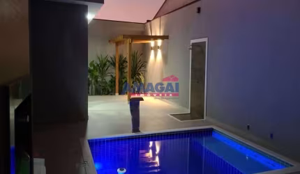 Casa com 3 quartos à venda no Jardim Santa Maria, Jacareí  por R$ 1.300.000