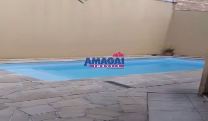 Casa com 4 quartos à venda no Jardim Terras de São João, Jacareí  por R$ 795.000
