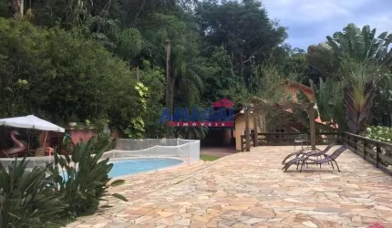 Chácara / sítio com 7 quartos para alugar no Chácaras Condomínio Recanto Pássaros II, Jacareí  por R$ 11.500