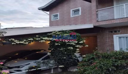 Casa com 4 quartos à venda no Loteamento Villa Branca, Jacareí  por R$ 750.000