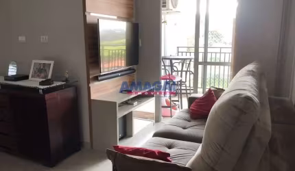 Apartamento com 2 quartos à venda no Bairro do Colonia, Jacareí  por R$ 340.000