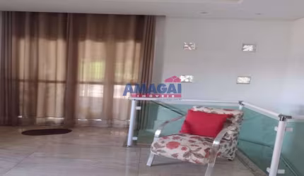Casa com 2 quartos à venda no Parque Santo Antônio, Jacareí  por R$ 375.000