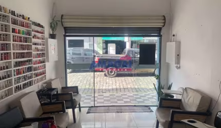 Sala comercial à venda no Centro, Jacareí  por R$ 600.000