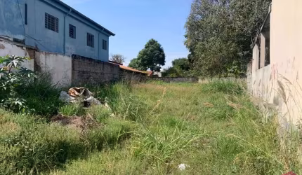 Terreno à venda no São João, Jacareí  por R$ 1.200.000