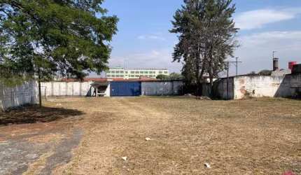 Terreno à venda na Vila Martinez, Jacareí  por R$ 1.500.000