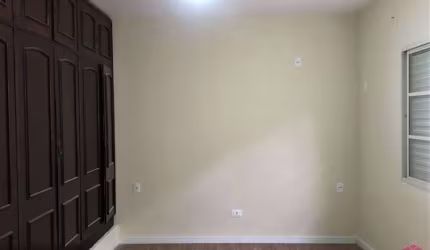 Casa com 4 quartos à venda no Jardim Flórida, Jacareí  por R$ 950.000