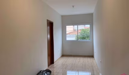 Sala comercial para alugar no Residencial Santa Paula, Jacareí  por R$ 700