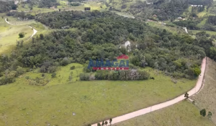 Chácara / sítio à venda no Chácaras Condomínio Recanto Pássaros II, Jacareí  por R$ 2.443.000