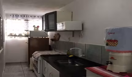Casa com 4 quartos à venda no Parque Santo Antônio, Jacareí  por R$ 500.000