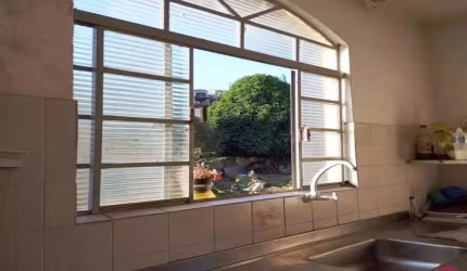 Casa com 2 quartos à venda no Jardim Santa Cecilia, Santa Branca  por R$ 380.000
