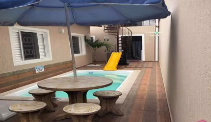 Casa com 3 quartos à venda no Jardim América, Jacareí  por R$ 750.000