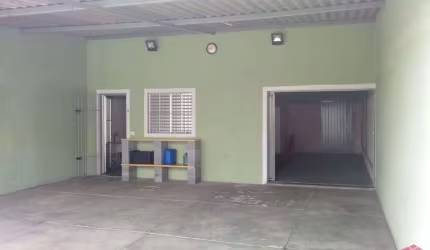 Barracão / Galpão / Depósito à venda no Jardim Altos de Santana II, Jacareí  por R$ 470.000