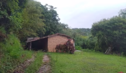Chácara / sítio com 3 quartos à venda na Vila São Sebastião, Santa Branca  por R$ 550.000