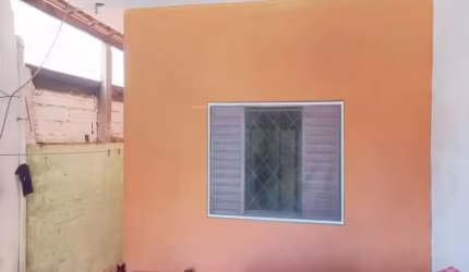 Casa com 2 quartos à venda na Cidade Salvador, Jacareí  por R$ 300.000