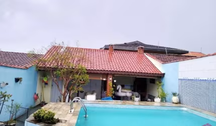 Casa com 3 quartos à venda no Centro, Jacareí  por R$ 720.000
