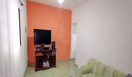 Casa com 2 quartos à venda no Parque dos Príncipes, Jacareí  por R$ 230.000