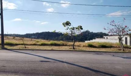 Terreno em condomínio fechado à venda no Parque Residencial Jequitibá, Jacareí  por R$ 470.000