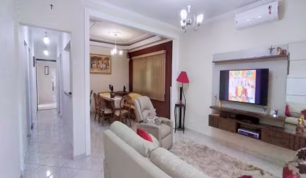 Casa com 4 quartos à venda na Cidade Jardim, Jacareí  por R$ 840.000