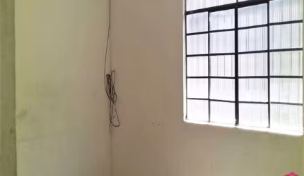 Casa com 2 quartos à venda na Cidade Nova Jacareí, Jacareí  por R$ 300.000