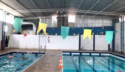 Sala comercial à venda no Jardim Independência, Jacareí  por R$ 1.300.000