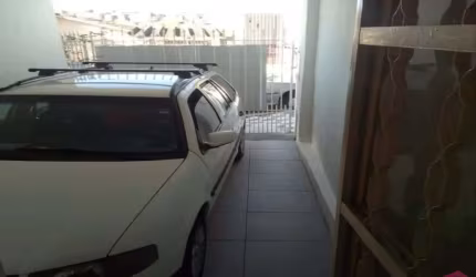 Casa com 2 quartos à venda no Centro, Jacareí  por R$ 250.000