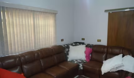 Casa com 3 quartos à venda no Jardim Altos de Santana I, Jacareí  por R$ 700.000