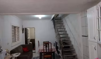 Casa com 4 quartos à venda na Vila Nova Aliança, Jacareí  por R$ 390.000