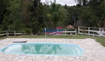 Chácara / sítio com 3 quartos à venda em Angola, Santa Branca  por R$ 638.300