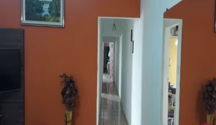 Casa com 3 quartos à venda no Parque Itamarati, Jacareí  por R$ 450.000