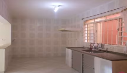Casa com 3 quartos à venda na Cidade Nova Jacareí, Jacareí  por R$ 380.000