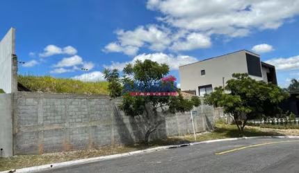 Terreno em condomínio fechado à venda no Jardim Terras de Santa Helena, Jacareí  por R$ 370.000