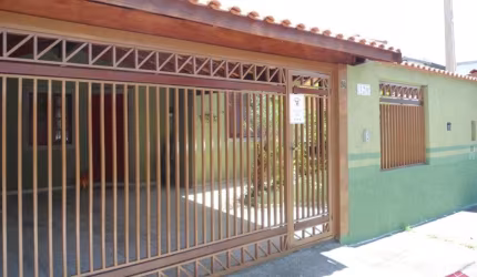 Casa com 3 quartos à venda no Jardim Terras de São João, Jacareí  por R$ 640.000