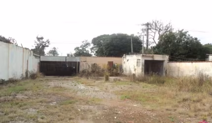 Terreno comercial para alugar no Jardim Pereira do Amparo, Jacareí  por R$ 3.000