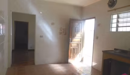 Casa com 4 quartos à venda no Jardim Santa Maria, Jacareí  por R$ 390.000