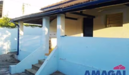 Casa com 3 quartos à venda no São João, Jacareí  por R$ 780.000