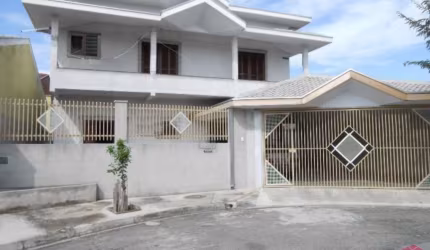 Casa com 3 quartos à venda no Residencial Santa Paula, Jacareí  por R$ 976.000