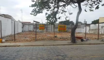 Terreno à venda no Jardim Jacinto, Jacareí  por R$ 550.000