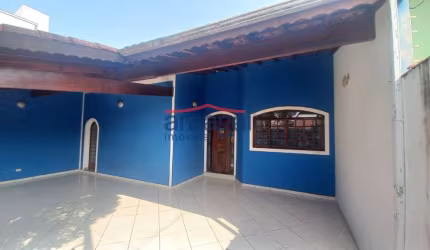 Casa com 3 quartos à venda no Jardim Flórida, Jacareí  por R$ 700.000
