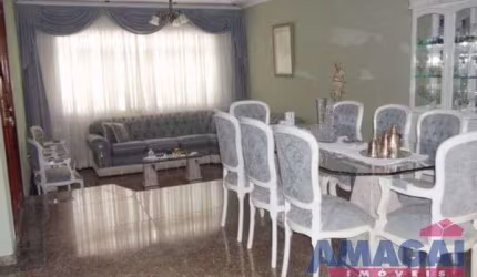 Casa com 4 quartos à venda no Jardim Santa Maria, Jacareí 
