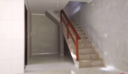 Casa com 3 quartos para alugar no Jardim Altos de Santana II, Jacareí  por R$ 2.900