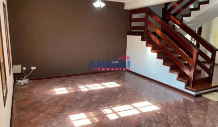 Casa com 3 quartos à venda no Jardim Santa Maria, Jacareí  por R$ 960.000