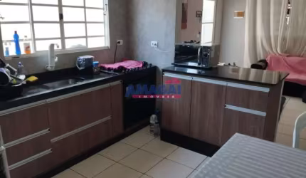Casa com 2 quartos à venda na Cidade Salvador, Jacareí  por R$ 315.000